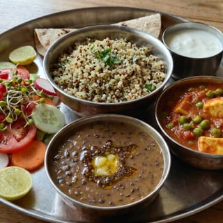 Protein Thali (Quinoa, Dal Or Beans, Sabzi, Paneer & Salad)
